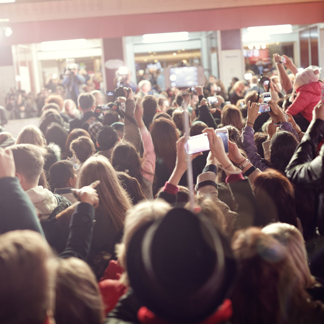 Filmpremiere im Multiplex Kino. Hier sind unsere Deescalation Mitarbeiter gefordert